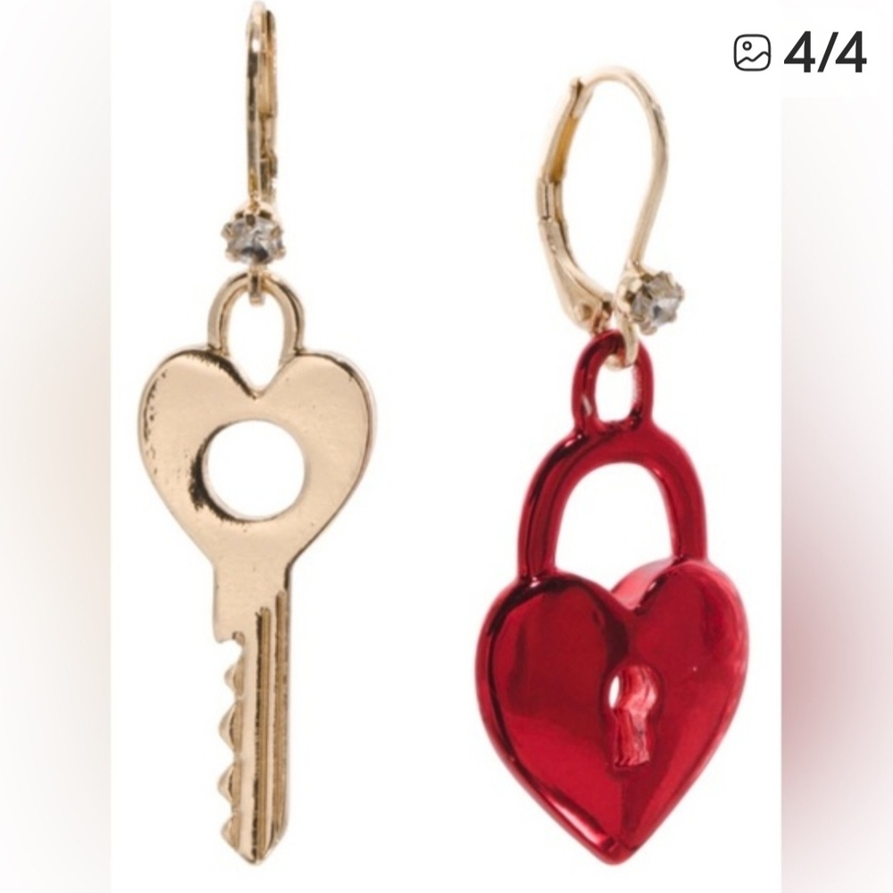 Betsey Johnson Love spell Gold and Red Heart Key Earrings New - Picture 3 of 3